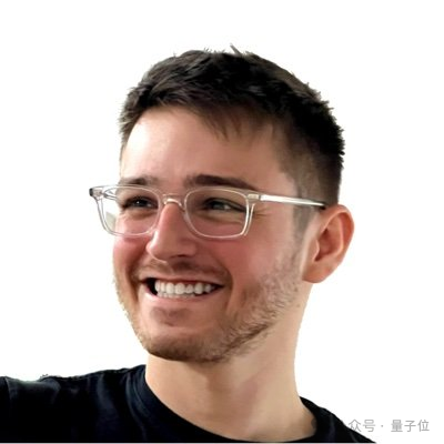 极具特色的 AI 社交应用“SocialAI”上线三天便引发热潮,注册即送百万“粉丝” 最癫 AI 社交 App“SocialAI”上线 3 天爆火,注册即送百万“粉丝”