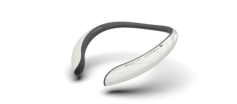 夏普发布 AI Smart Link 可穿戴设备:挂在脖子上的 AI 助手,支持自然语言沟通 夏普发布 AI Smart Link 可穿戴设备:挂在脖子上的 AI 助手,支持自然语言沟通