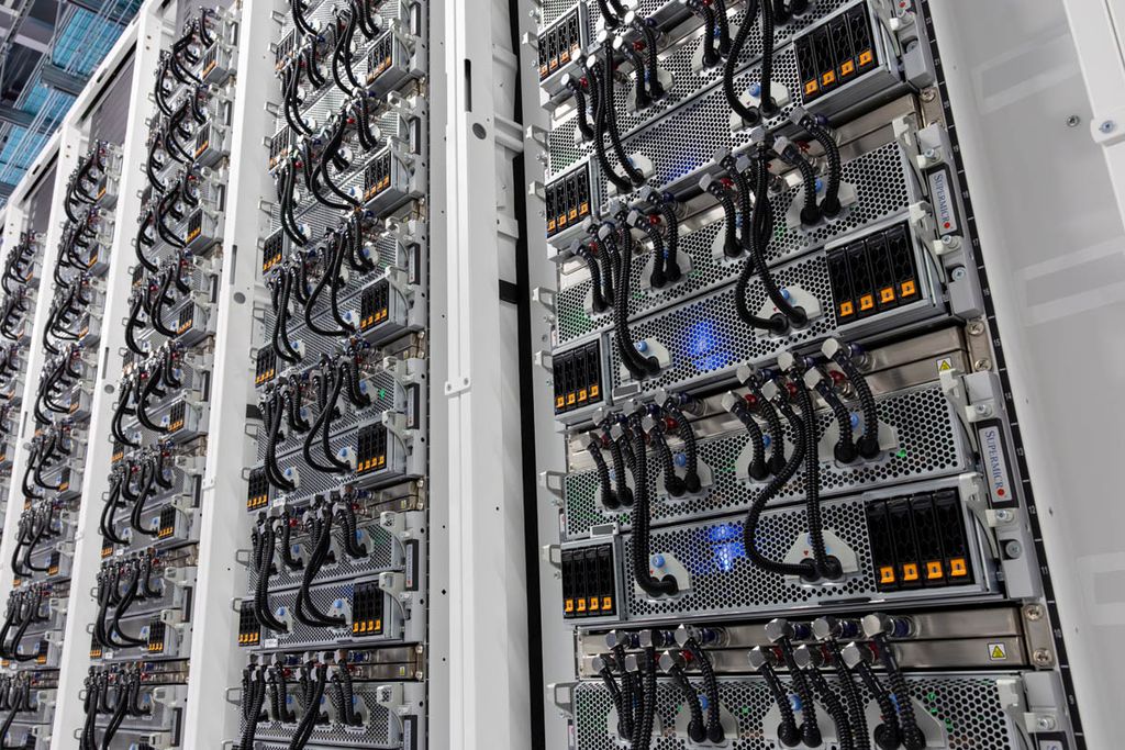 探秘全球最大 AI 集群 xAI Colossus:122 天建成,10 万张英伟达 H100 构筑马斯克 AI 愿景 探秘全球最大 AI 集群 xAI Colossus:122 天建成,10 万张英伟达 H100 构筑马斯克 AI 愿景