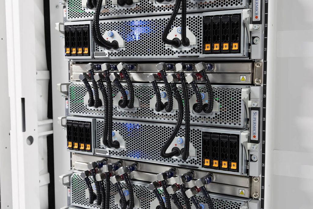 探秘全球最大 AI 集群 xAI Colossus:122 天建成,10 万张英伟达 H100 构筑马斯克 AI 愿景 探秘全球最大 AI 集群 xAI Colossus:122 天建成,10 万张英伟达 H100 构筑马斯克 AI 愿景