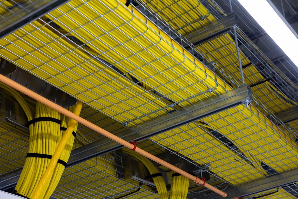 探秘全球最大 AI 集群 xAI Colossus:122 天建成,10 万张英伟达 H100 构筑马斯克 AI 愿景 探秘全球最大 AI 集群 xAI Colossus:122 天建成,10 万张英伟达 H100 构筑马斯克 AI 愿景