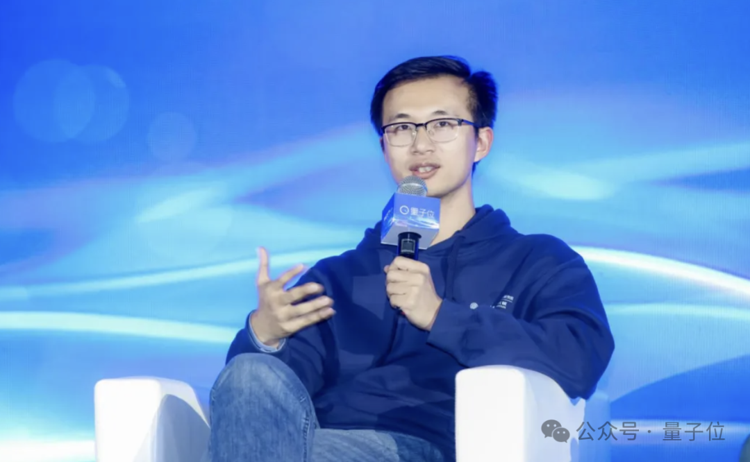 5.28亿融资砸向杭州具身智能公司:清华叉院机器人天才坐镇,被称为“中国版 Figure” 5.28 亿融资砸向杭州具身智能公司:清华叉院机器人天才坐镇,被称为“中国版 Figure”