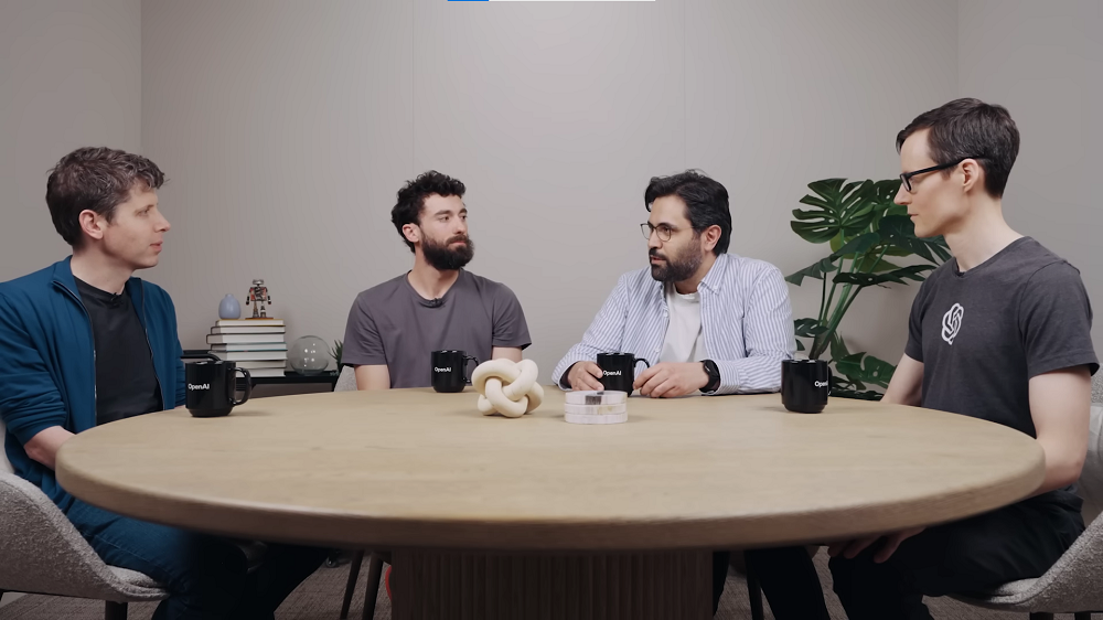 OpenAI 揭秘 GPT-4.5 训练：10 万块 GPU，几乎全员上阵，出现“灾难性问题”