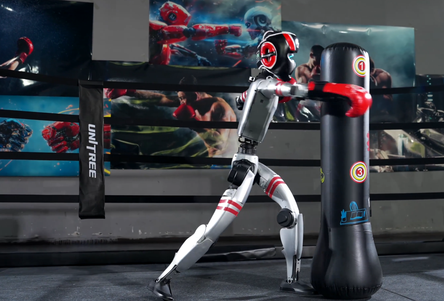 宇树科技将推出人形机器人格斗大赛,预计 5 月至 6 月举行 宇树科技将推出人形机器人格斗大赛,预计 5 月至 6 月举行