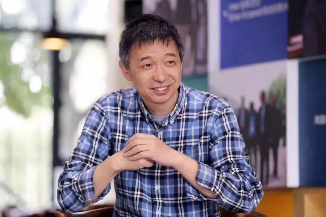 阿里云创始人王坚:当前AI领域90%的技术或服务或将消亡,硅谷高薪挖人难成功 王坚